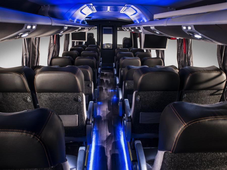 Интерьер Volare W-L Limousine 2013 года  (фото 5 из 6)